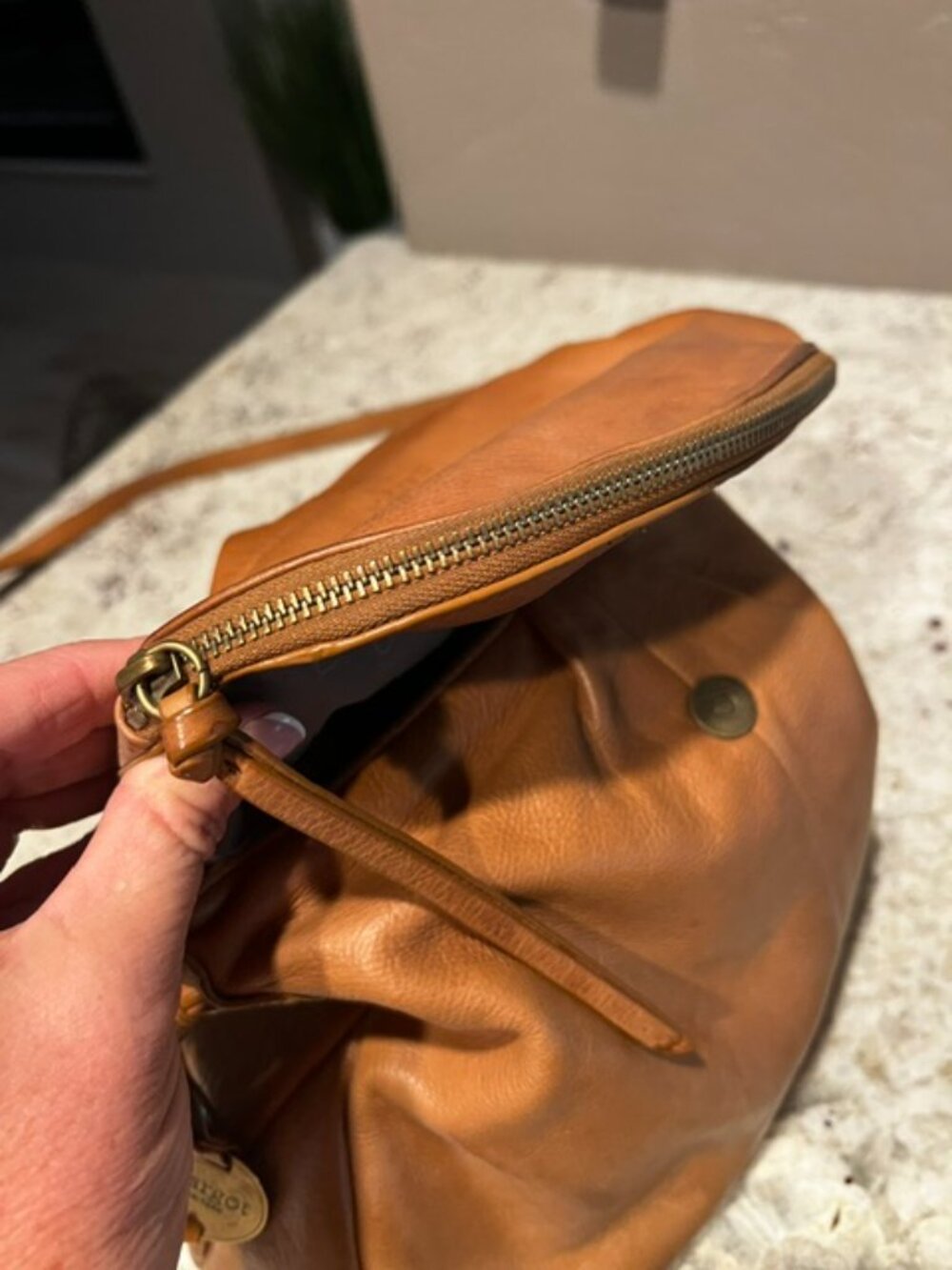 Buttersoft Tan Leather MARGOT New York Crossbody Bag - Picture 4 of 6